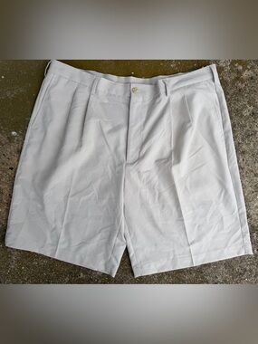 Men's NWT! Pro Tour beige Golf Shorts